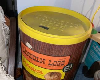 Vintage Lincoln Logs