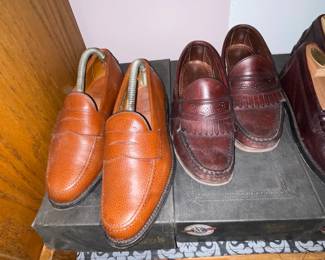 TONS Of Shoes, Sneakers, & Assorted Footwear! (Dr.Martens, Allen Edmonds, Cole Haan, Bass, Nike, Converse, Vans, Etc.) 