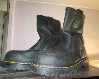 TONS Of Shoes, Sneakers, & Assorted Footwear! (Dr.Martens, Allen Edmonds, Cole Haan, Bass, Nike, Converse, Vans, Etc.) 