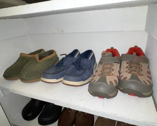 TONS Of Shoes, Sneakers, & Assorted Footwear! (Dr.Martens, Allen Edmonds, Cole Haan, Bass, Nike, Converse, Vans, Etc.) 