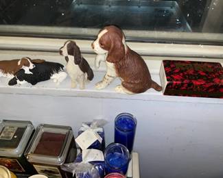 Figurines