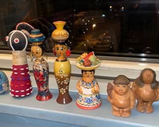 Figurines & Trinkets