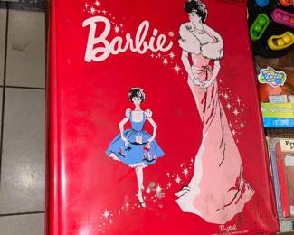Vintage Barbie Case W/ Clothing & Dolls