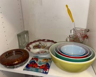 Pyrex Primary Colors Mixing Bowl Set