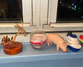 Figurines & Trinkets