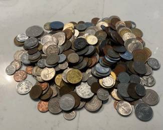 Mixture of US and Foreign Coins Lot