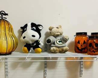 Nice try, but I see the bear jersey.  