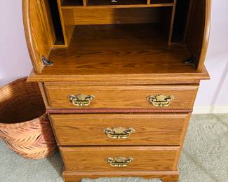 Always been confused about this.  Where do you put your knees when writing at the "Writing Desk"?