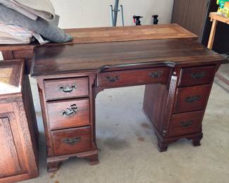 Vintage vanity (has mirror) project piece