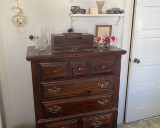 Estate Sales By Olga in Cranford, NJ 2024