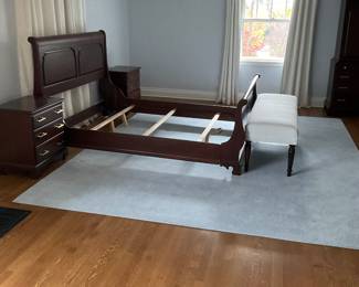 DUNHAM FURNITURE QUEEN SLEIGH BED
