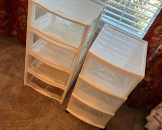 Storage containers/drawers 