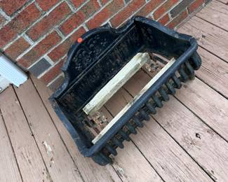 Cast iron log holder 