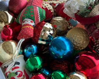 Christmas decor & ornaments 