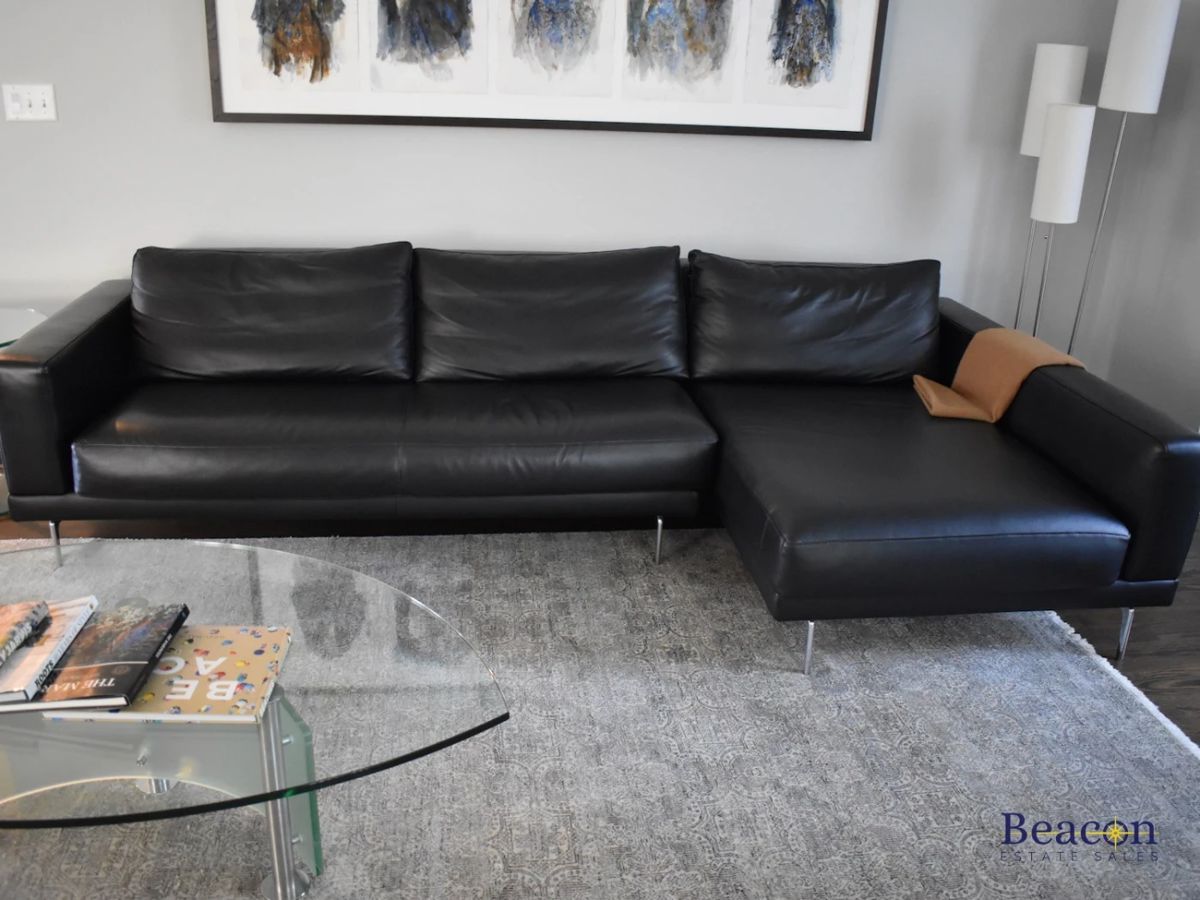 DESIGNER WELLESLEY ESTATE SALE Furniture,... starts on 11/9/2024