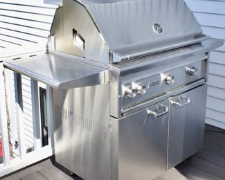 Lynx stainless steel grill