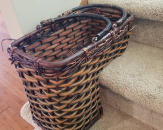 Stairway basket