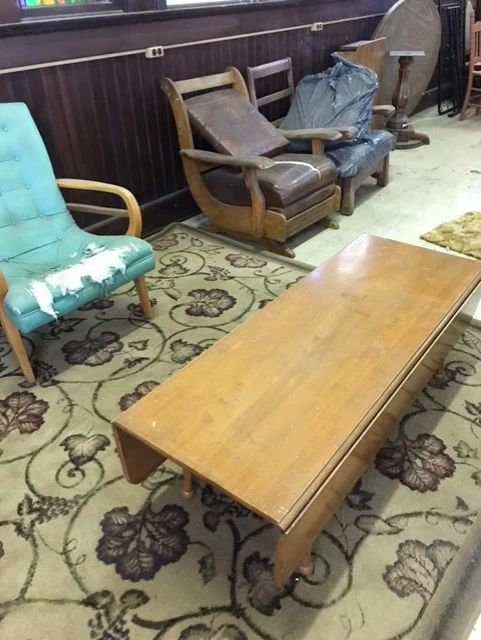 Vtg maple drop-leaf coffee table