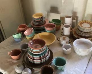 Mid-Century dinnerware sets!
Laurel, Poppy Trail, Melamine, and more. 