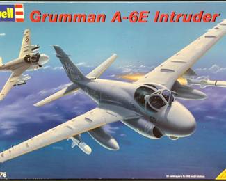 REVELL GRUMMAN A-6E MODEL
