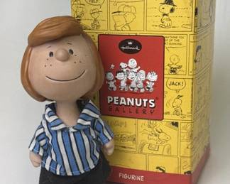 PEANUTS PEPPERMINT PATTY FIGURINE