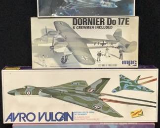 VINTAGE PLANE MODELS