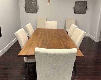 Like-new Woodland Creek dining table and 8 chairs