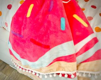 Matching linens for FOUR twin bunk beds (sorry, bunk bed system is not for sale)