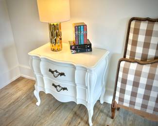 Pair of white vintage bedside stands