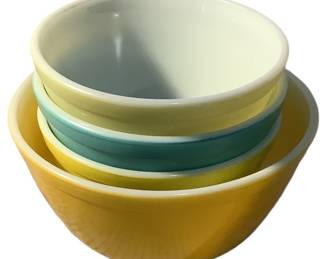 Vintage Pyrex Mixing Bowls 