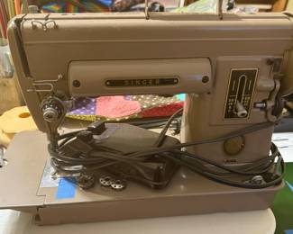SINGER 301A SEWING MACHINE