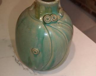 Vintage V. Chin. Approx 5 1/2".