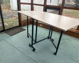 Cutting table, crafting table
