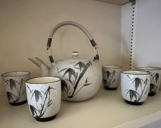 Japanese Tea Service (6 cups total)
