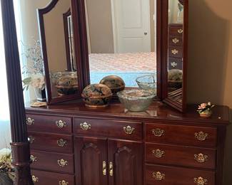 Knob Creek dresser $125