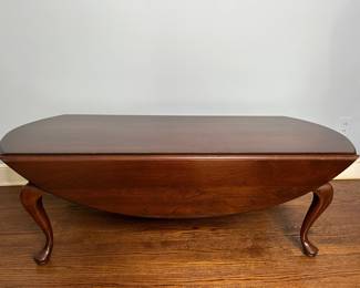 Queen Anne Style " Georgetown " Mahogany Drop Leaf Coffee Table
