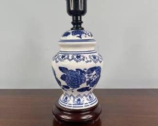 Blue & White Porcelain Boudoir Lamp
