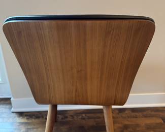 Set of 6 Faux Leather Dining Chairs (One Needs Repair). Each Measures 17" x 17" With 19" Seat Height. Photo 4 of 4.