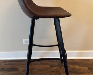 Set of 4 Leather Bar Stools. Each Measures 17" W x 18" D With 29" Seat Height. Photo 3 of 4.