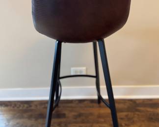 Set of 4 Leather Bar Stools. Each Measures 17" W x 18" D With 29" Seat Height. Photo 4 of 4.