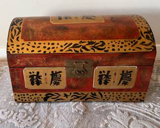 Small Asian Trunk. Photo 1 of 2.