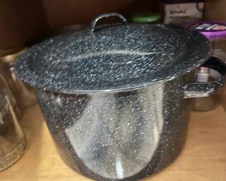 Enamelware steamer pot
