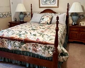 Thomasville full size bedroom set with mirrored dresser and 2 nightstands