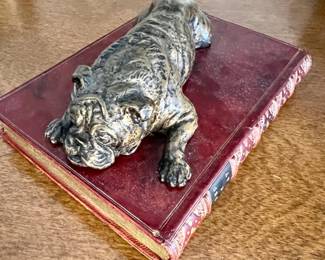 Bookworks Limited dog figurine