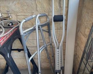 folding walker with wheels and crutches with padding