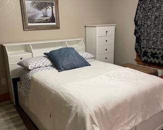 white bedroom furniture