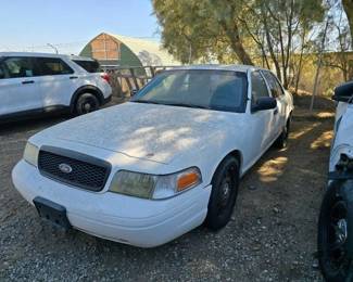 452  2011 Ford Crown Victoria 