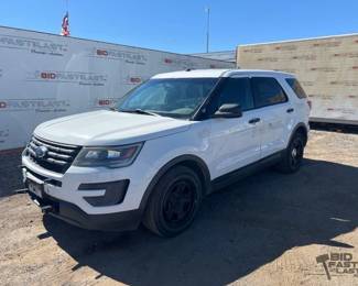 224  2016 Ford Explorer 