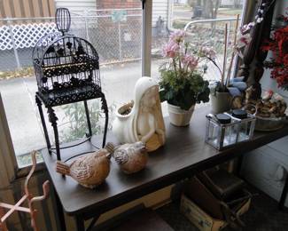 Wonderful small pieces for decorating the interior or exterior of your home