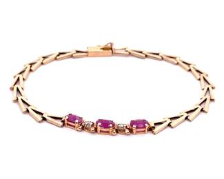 Oval Three-Stone Ruby & Natural Diamond Vintage Bracelet in Yellow Gold;
